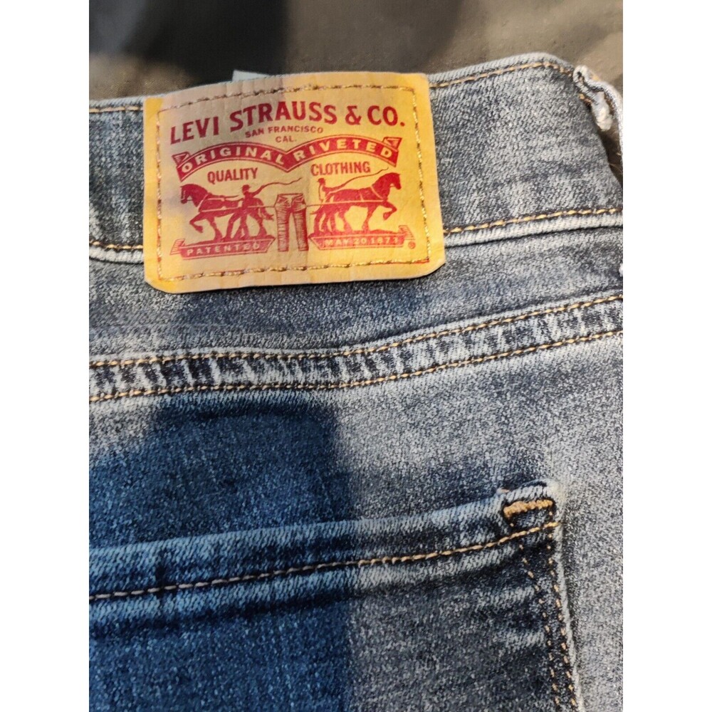 Levis -Womens Classic Boot Mid Rise Jeans - Size 12M W31 L30 Medium Wash - Picture 7 of 8